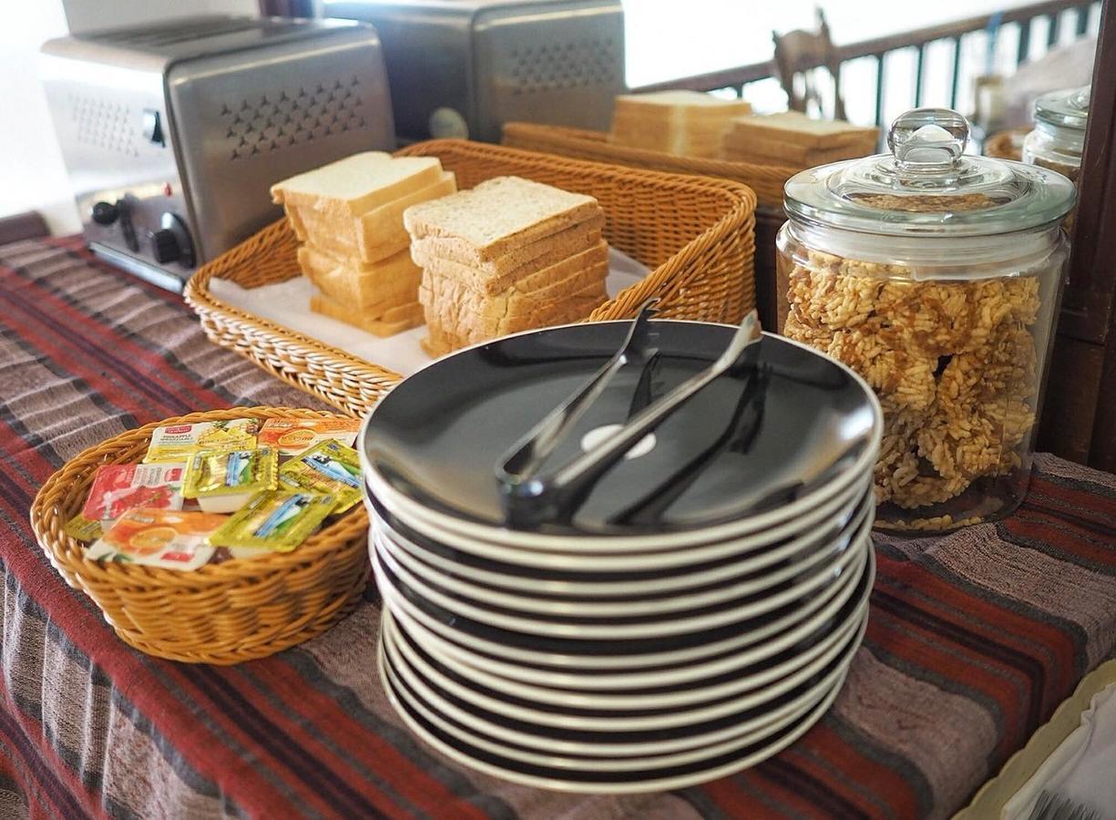 Hp House Cafe' Hotel Chiang Mai Bagian luar foto